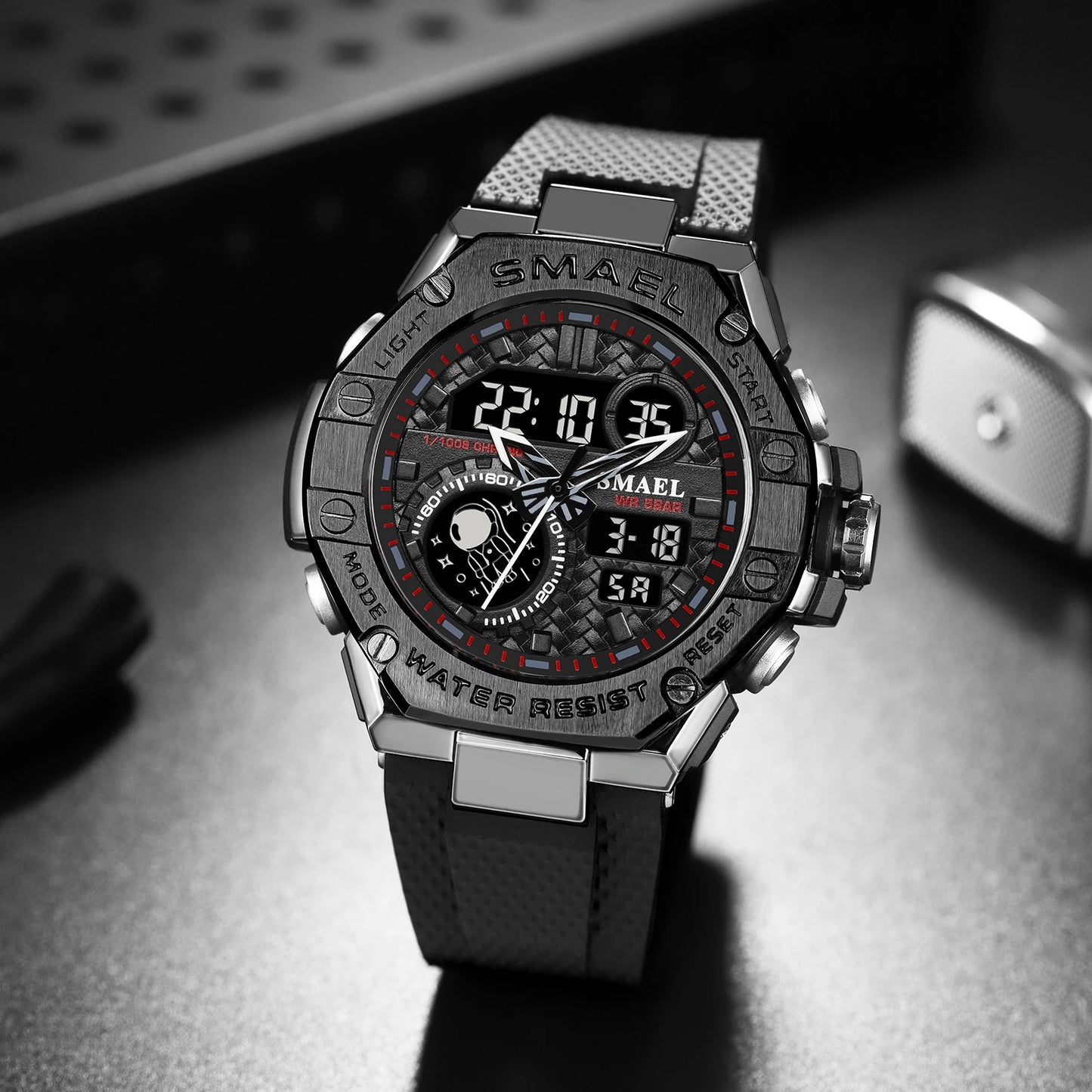 Orologio Digitale Uomo Sportivo LED Multifunzione Sveglia Cronometro Resistente