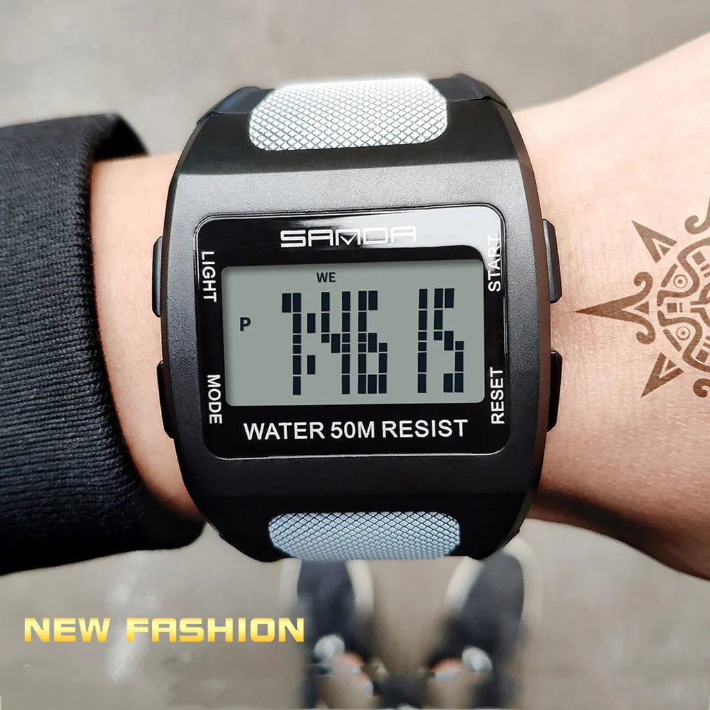 Orologio Sportivo Digitale Uomo – LED Impermeabile 5 ATM Cinturino PU