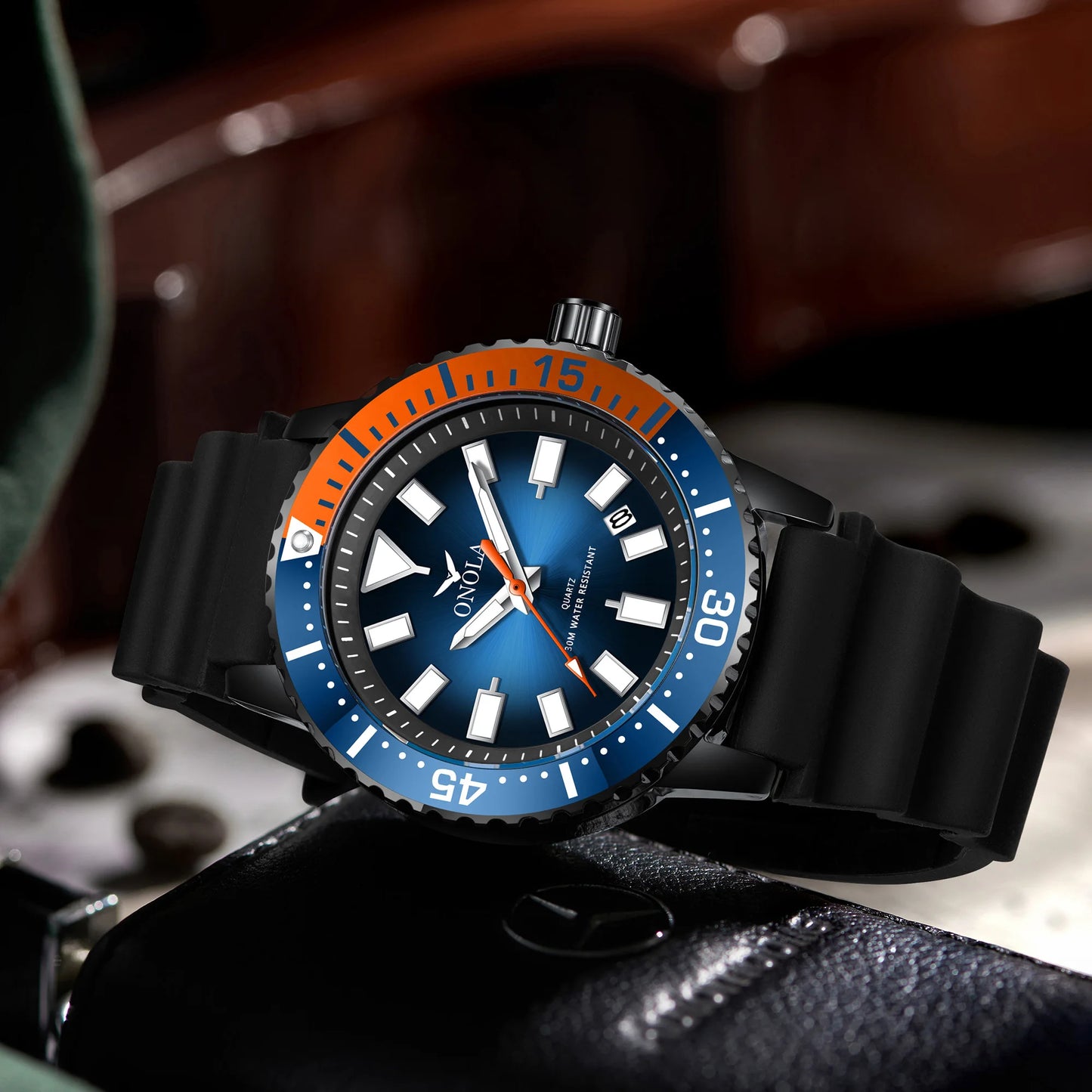 Orologio Uomo Quarzo Business con Data Lancette Luminose Cinturino Similpelle