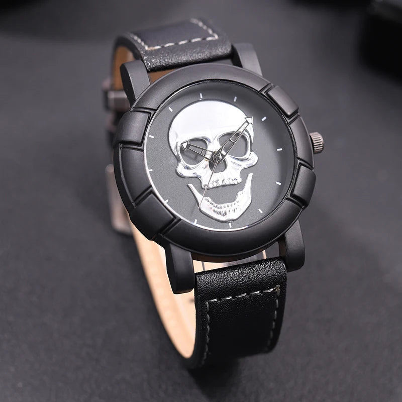 Orologio Uomo Moda al Quarzo con Teschio 3D Cinturino Similpelle Casual