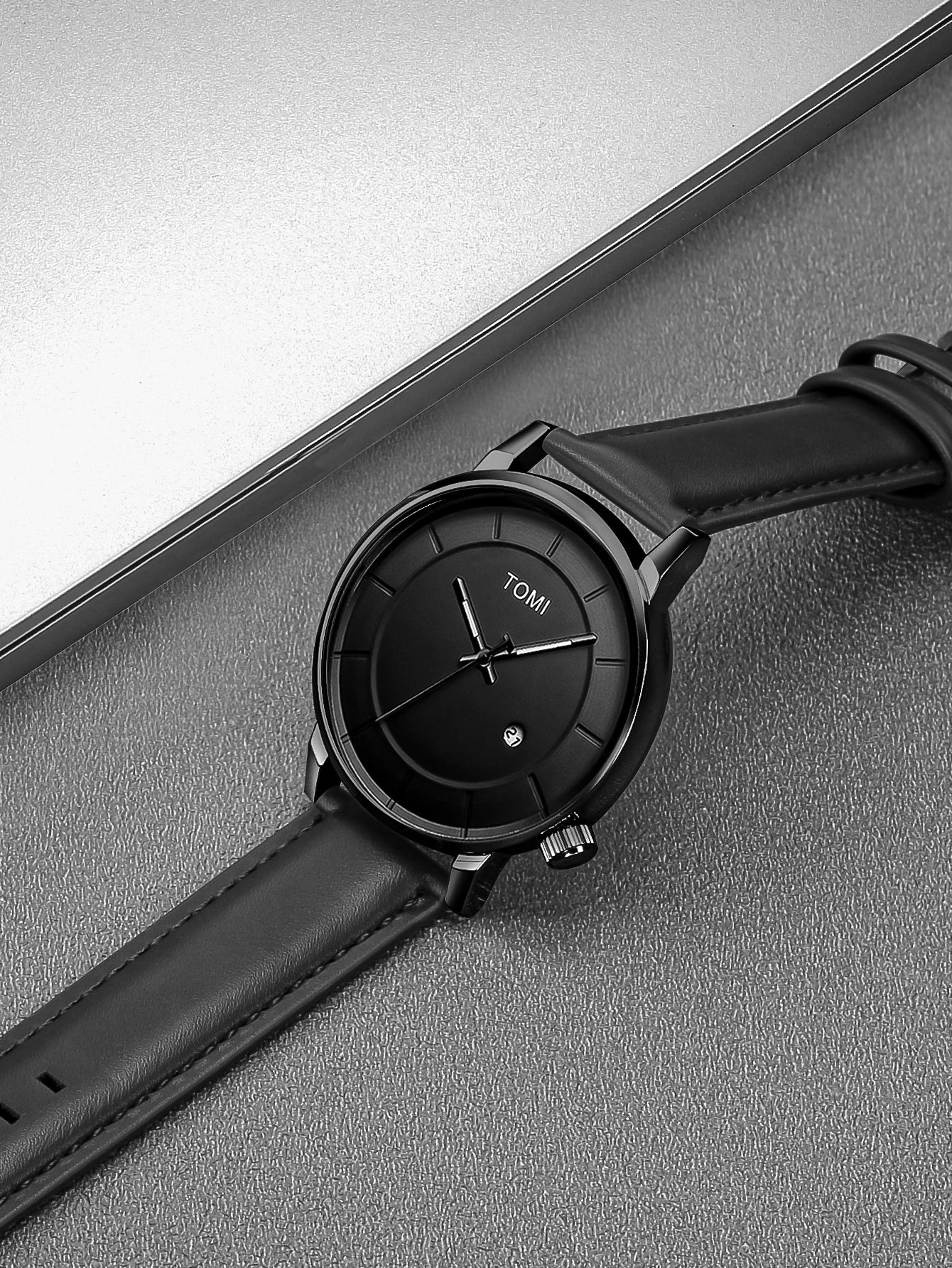 Orologio Uomo Quarzo – Cinturino Similpelle Stile Casual Quadrante 42mm