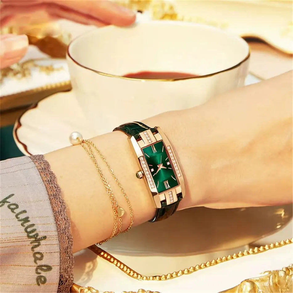 Orologio da Donna al Quarzo Elegante Quadrante Quadrato con Cinturino in Similpelle