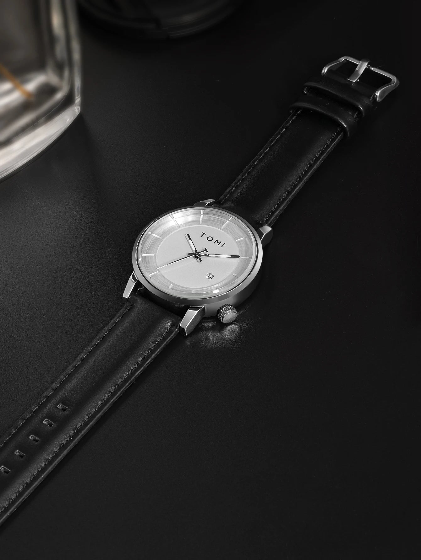 Orologio Uomo Quarzo – Cinturino Similpelle Stile Casual Quadrante 42mm