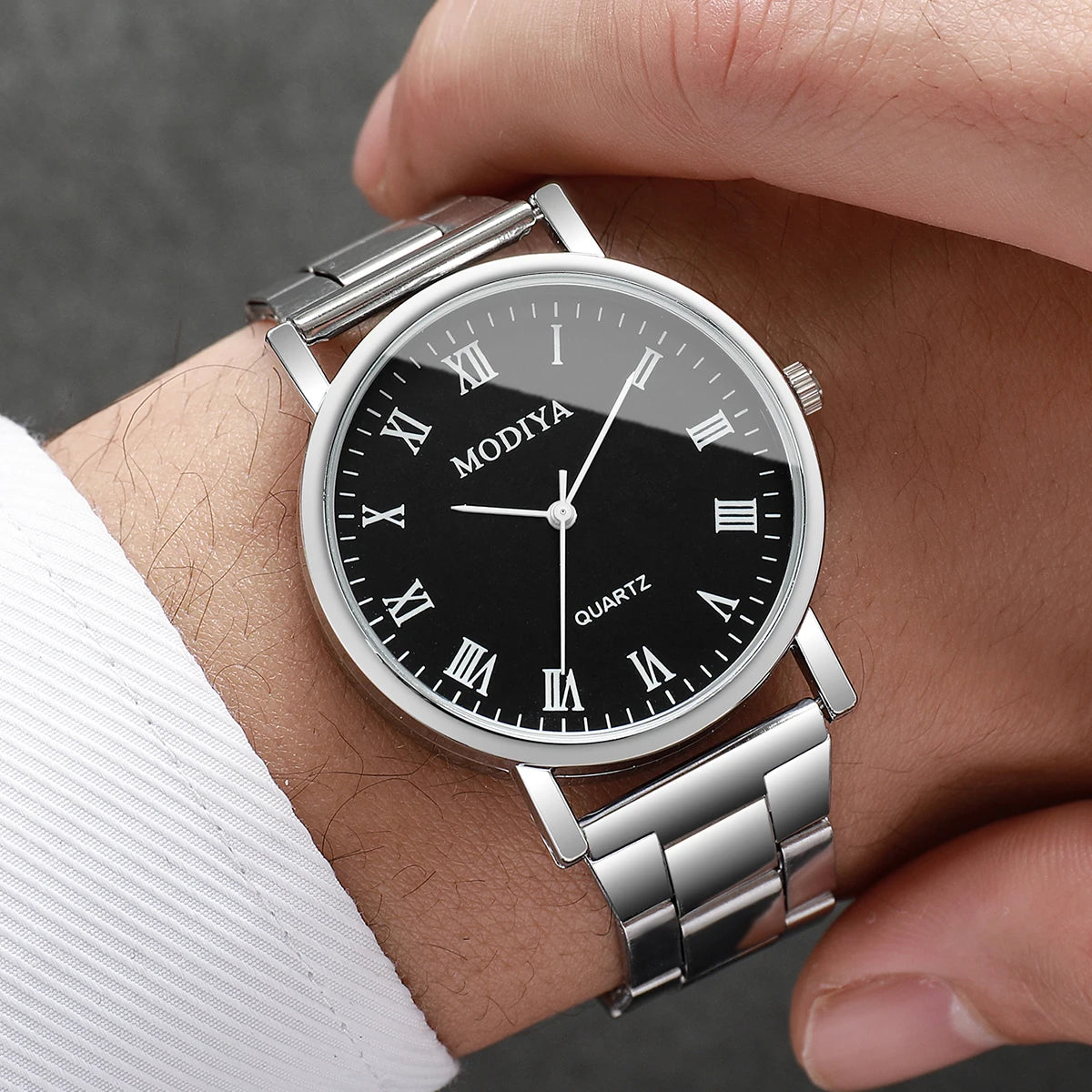 Orologio Uomo Elegante in Lega leggera Stile Moda Casual Quarzo