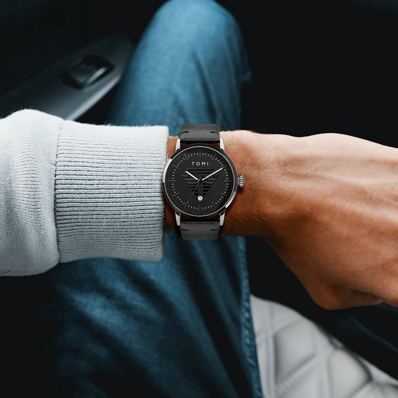 Orologio Uomo Minimalista al Quarzo con Data Cinturino Similpelle Cassa Lega Casual