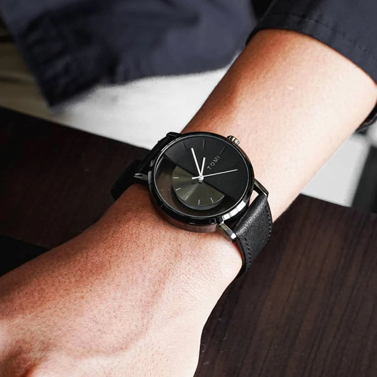 Orologio Uomo al Quarzo Moda Casual Quadrante 42mm Cinturino PU