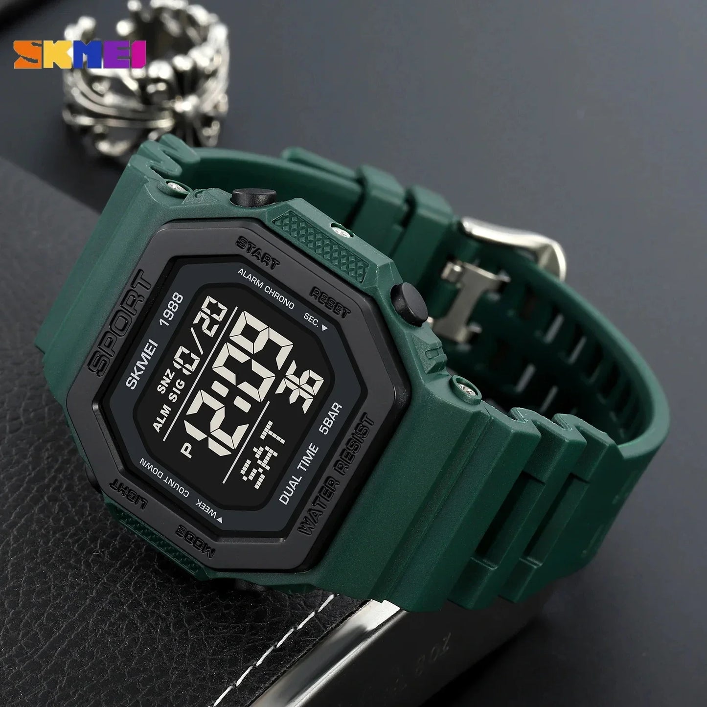 Orologio Digitale Uomo Sportivo LED Cronometro Sveglia